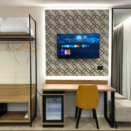 Hotel Dior กรูเยอ ภายนอก รูปภาพ