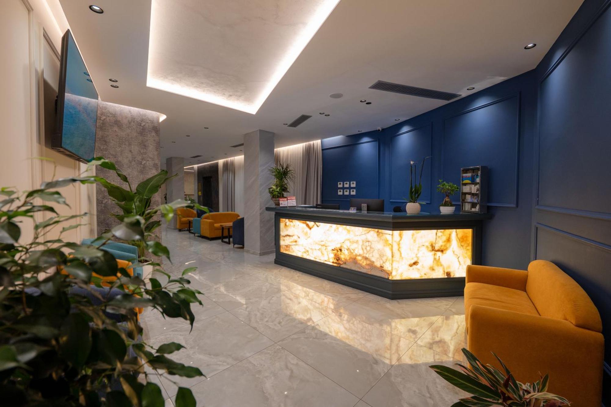 Hotel Dior กรูเยอ ภายนอก รูปภาพ