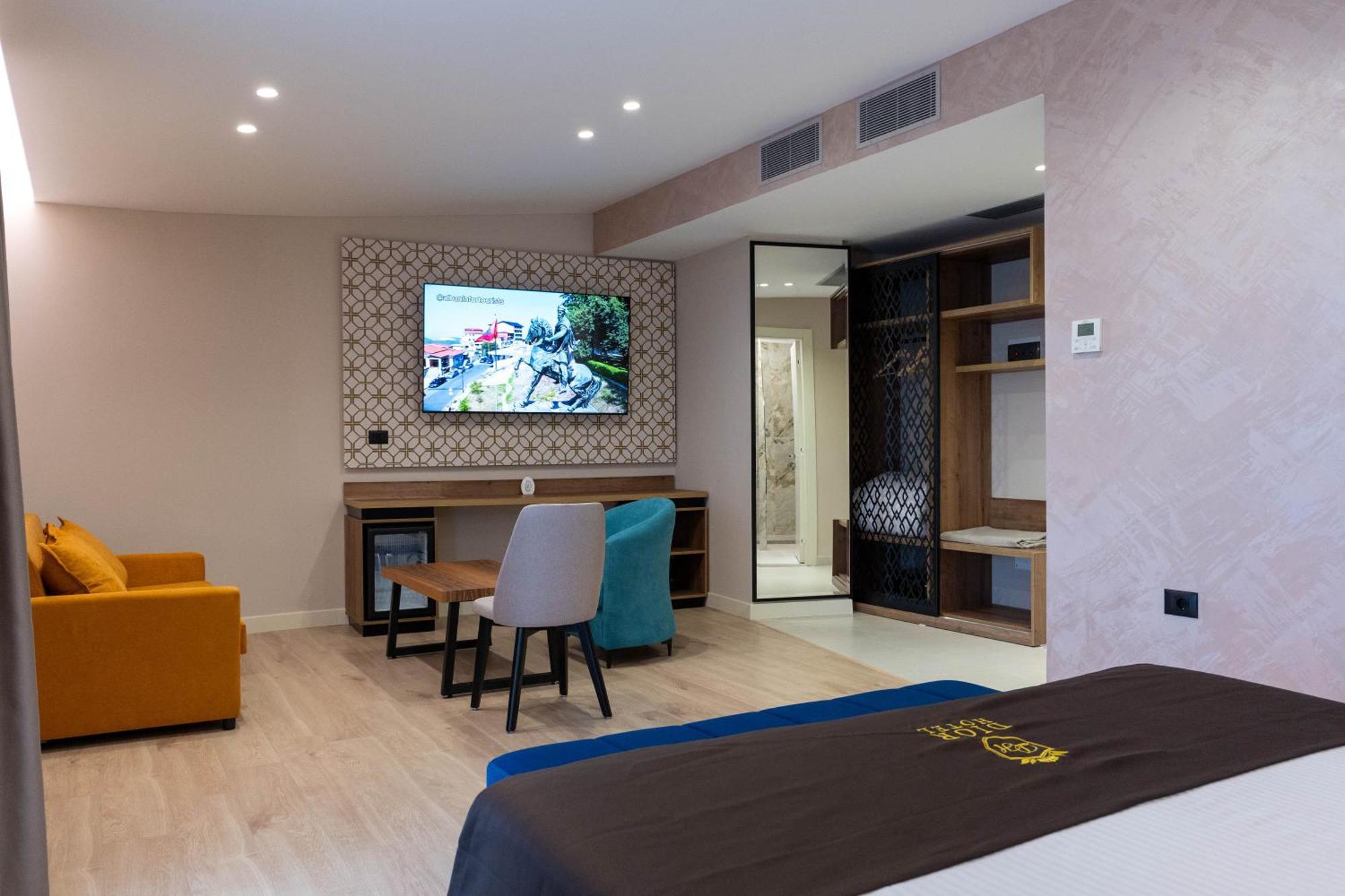 Hotel Dior กรูเยอ ภายนอก รูปภาพ