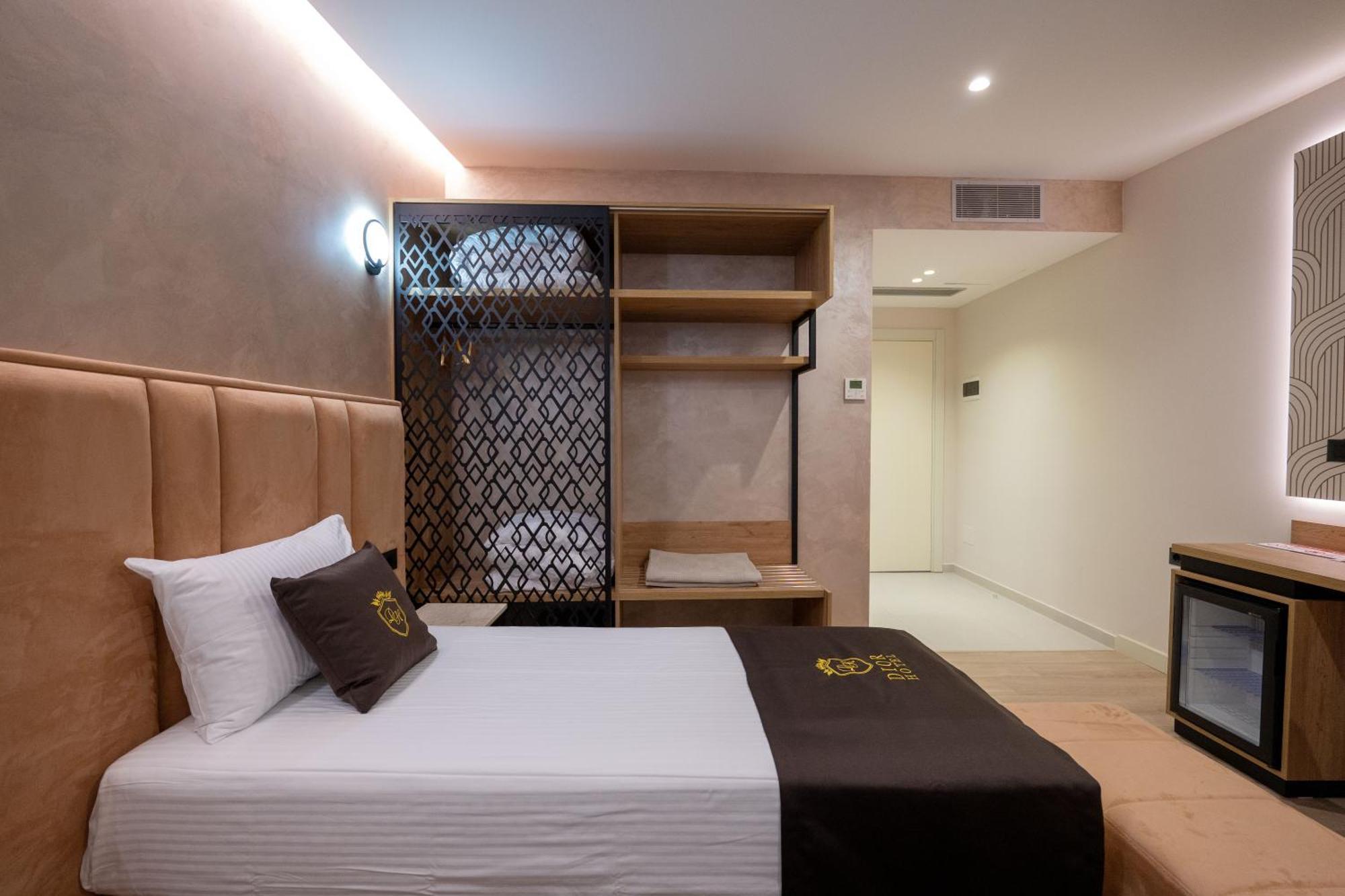 Hotel Dior กรูเยอ ภายนอก รูปภาพ